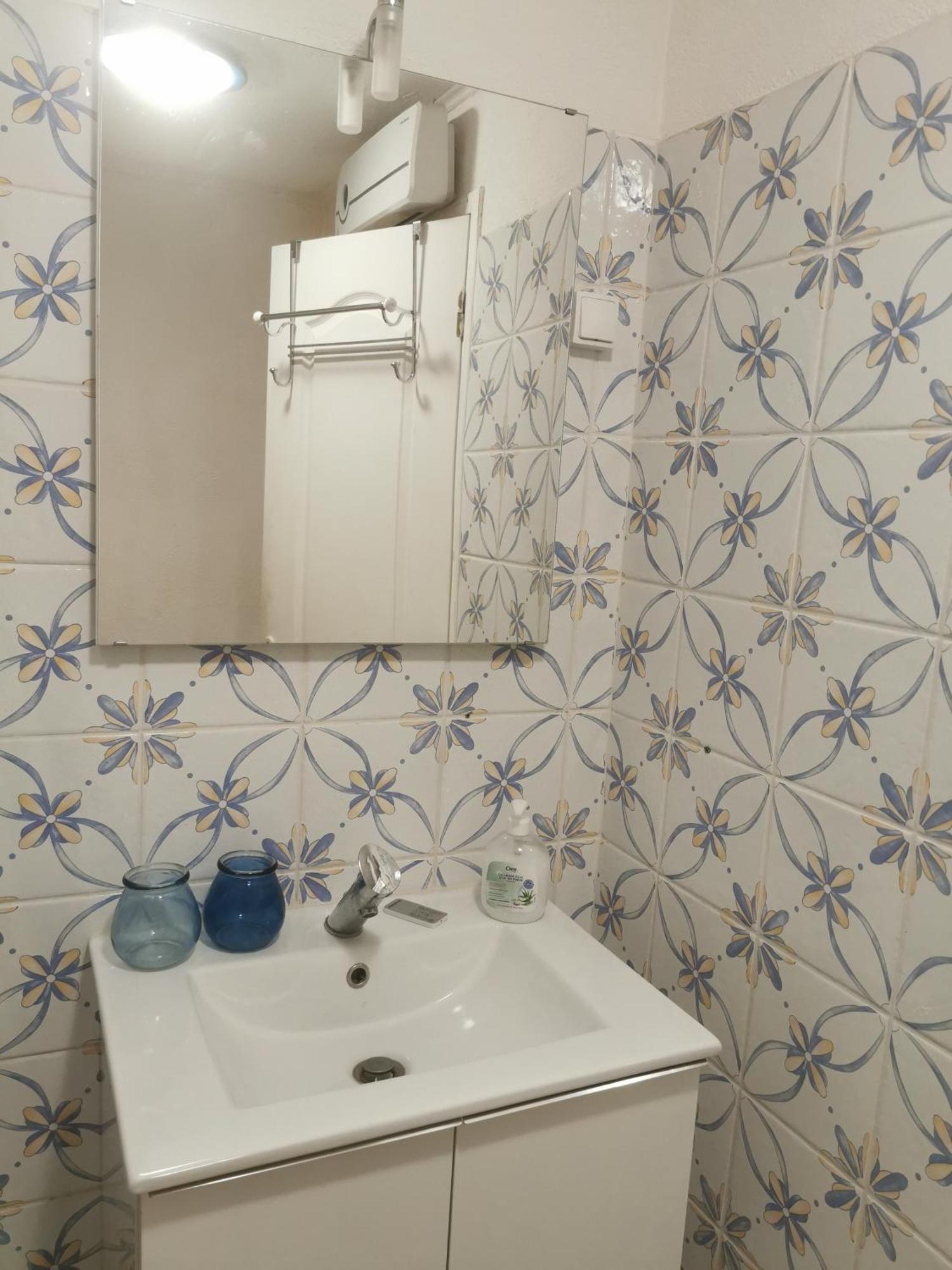Des 2 Places Appartement *